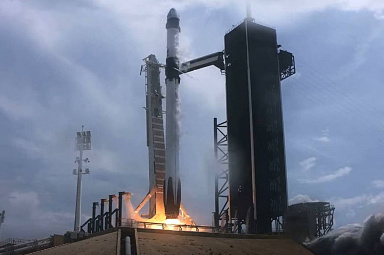 SpaceX запустит первый плавучий космодром в 2022 году